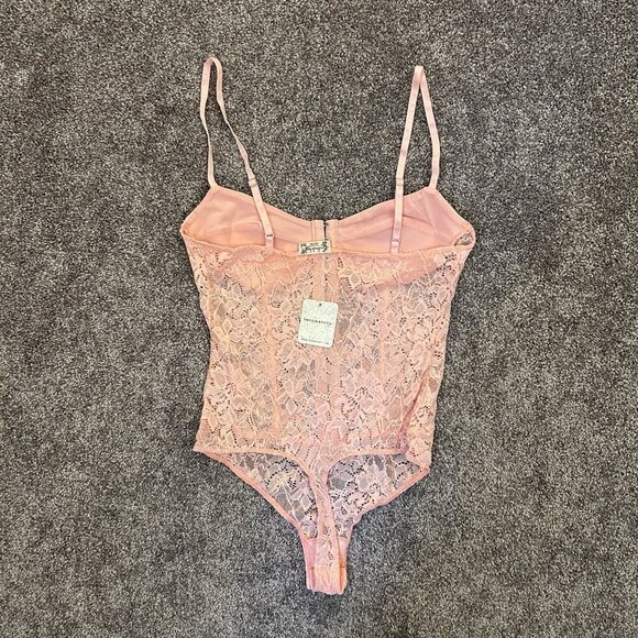Free People Women's Lace Night Rhythm Bodysuit Size XS Pink Thong NWT $78 - Picture 9 of 16
